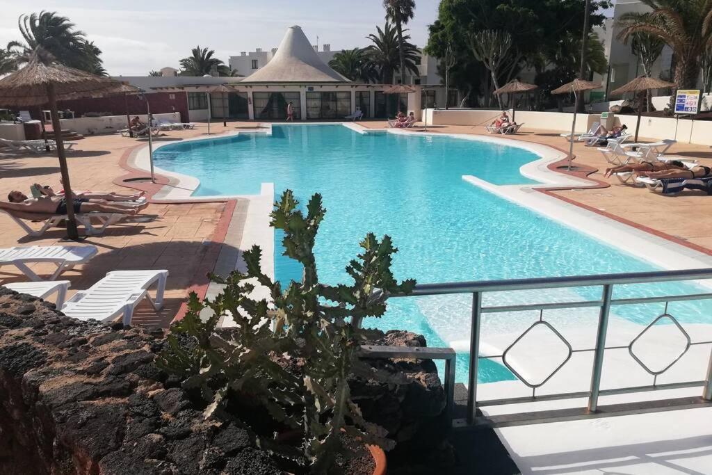 Apartamento Giovanni 09 Playa Roca Costa Teguise Eksteriør bilde